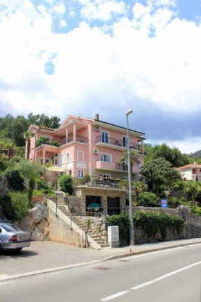 Гостиница Apartments and rooms by the sea Medveja, Opatija - 2305  Ловран